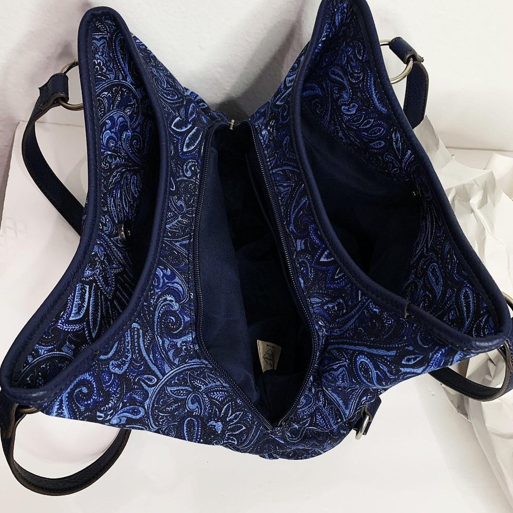 St. John's bay purse blue paisley - Picture 4 of 16